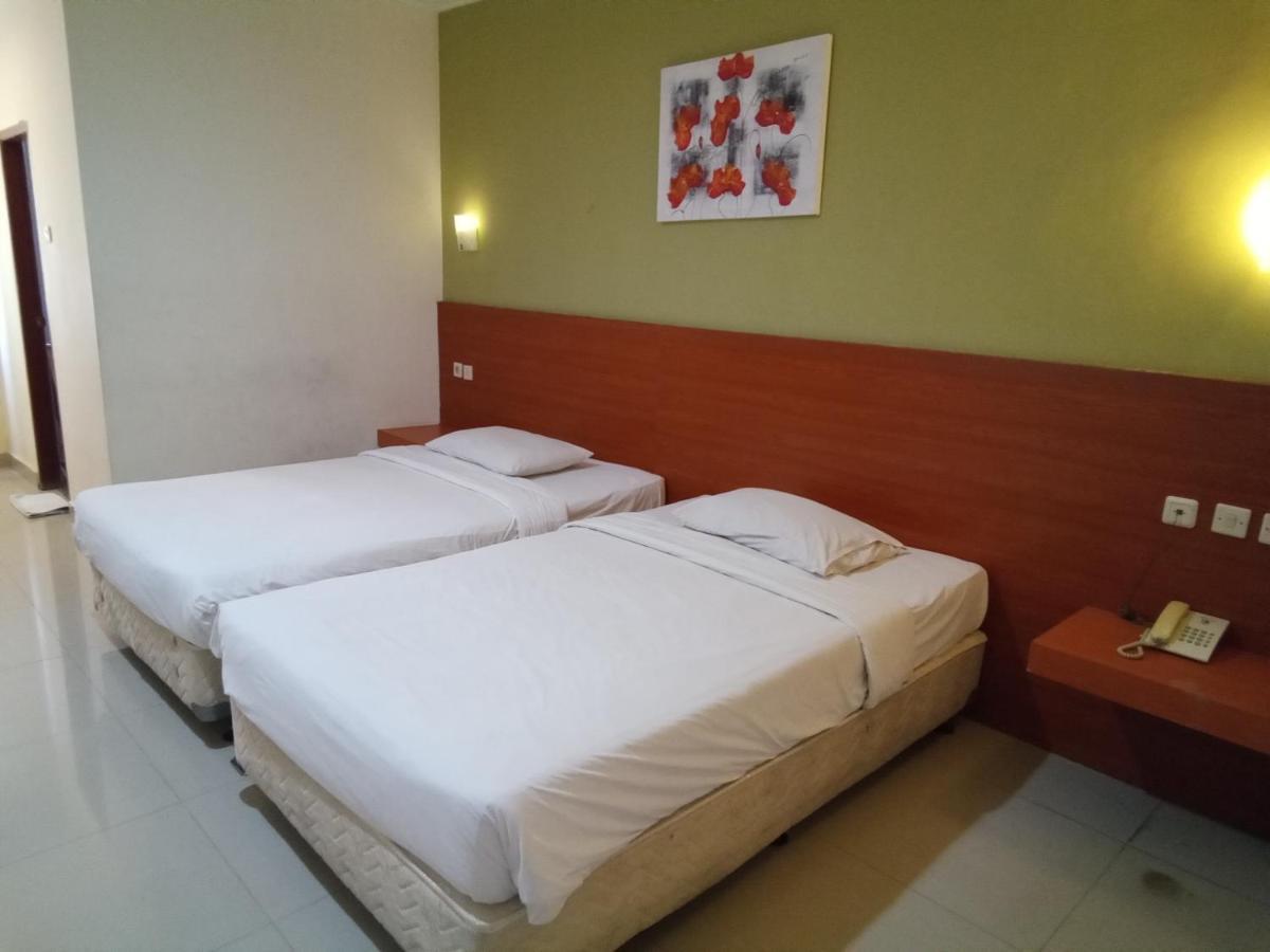 Hotel Puri Dibia Kuta クタ エクステリア 写真