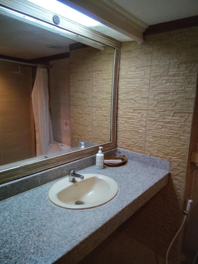 Hotel Puri Dibia Kuta クタ エクステリア 写真