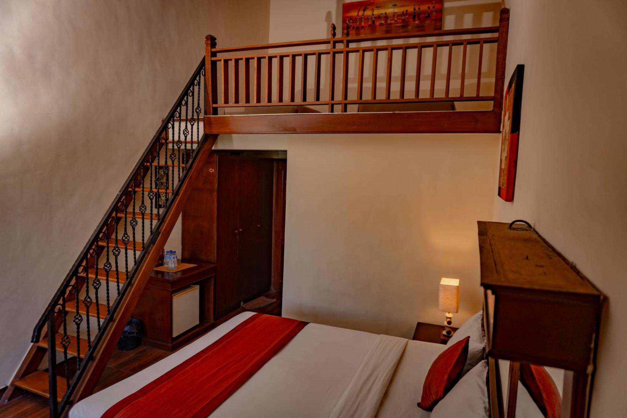 Hotel Puri Dibia Kuta クタ エクステリア 写真
